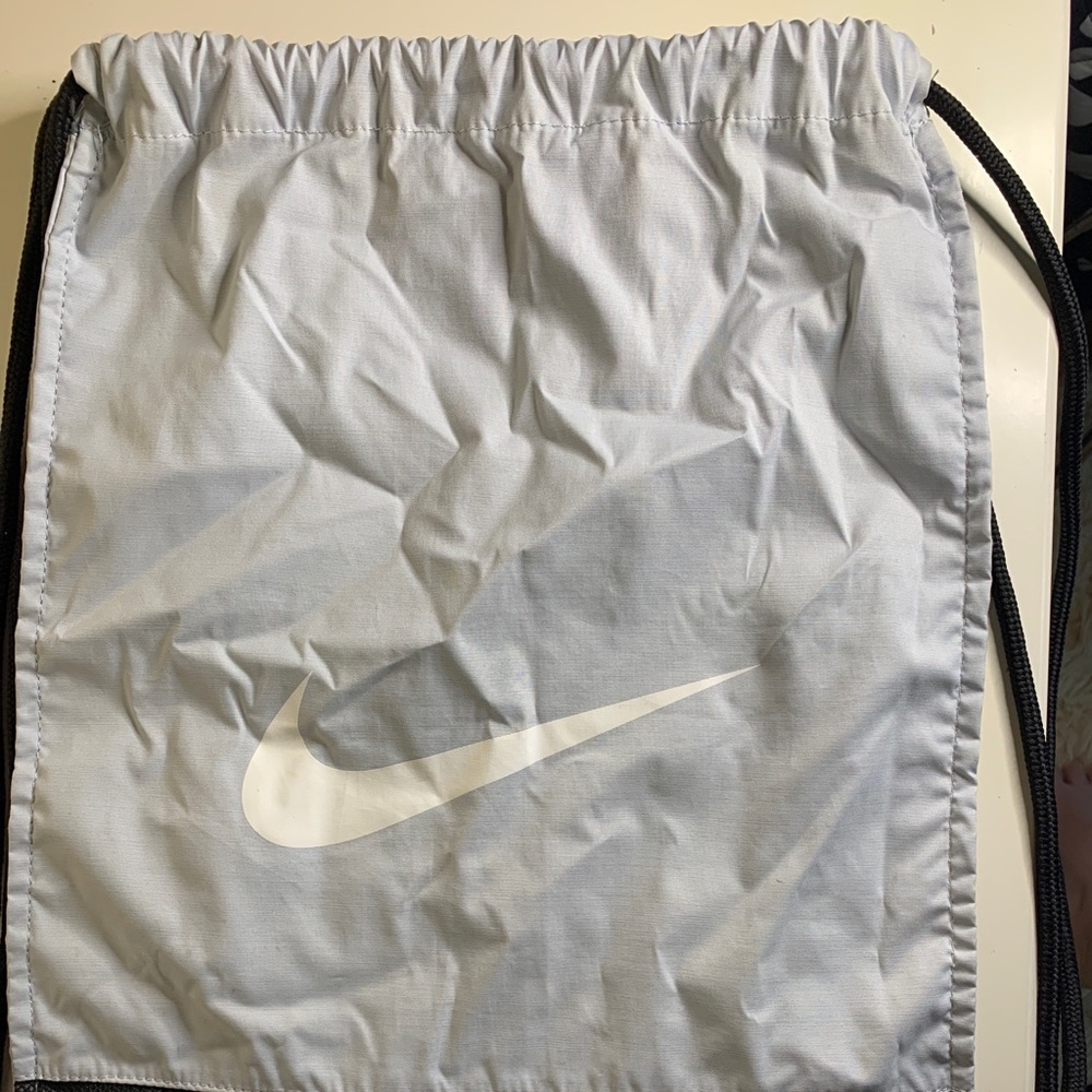 Nike drawstring bag